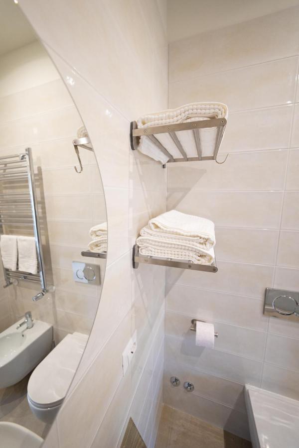 טרצ'ינה Numisia Guest House מראה חיצוני תמונה
